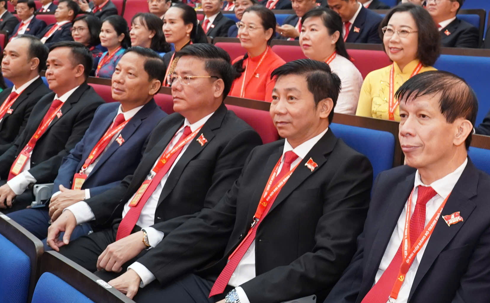 胡志明市将审查、评估人事安排以实现党代会提出的目标
