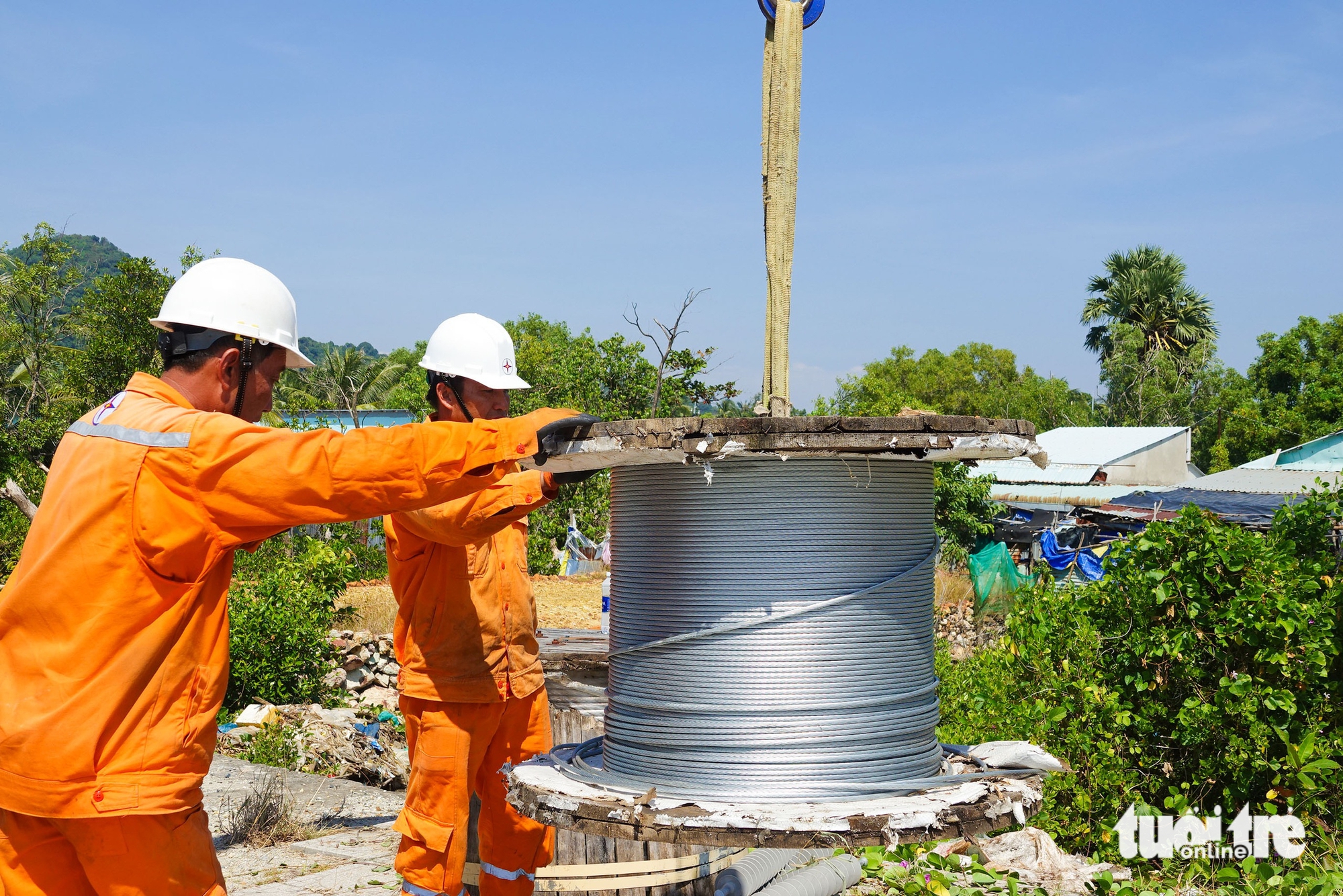 为什么富国岛有两个电源，但有的地方电力过剩，有的地方缺电，却还没有形成环网？