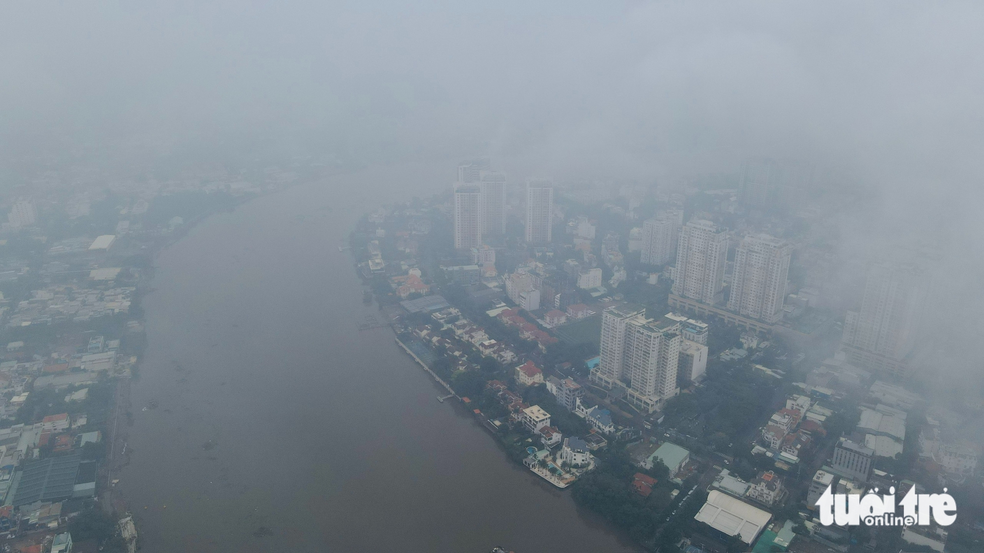 今天早上胡志明市雾气弥漫