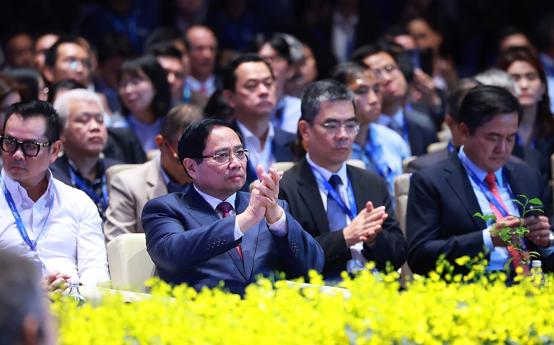 总理提出越南和胡志明市需要国际朋友合作的五个重要内容