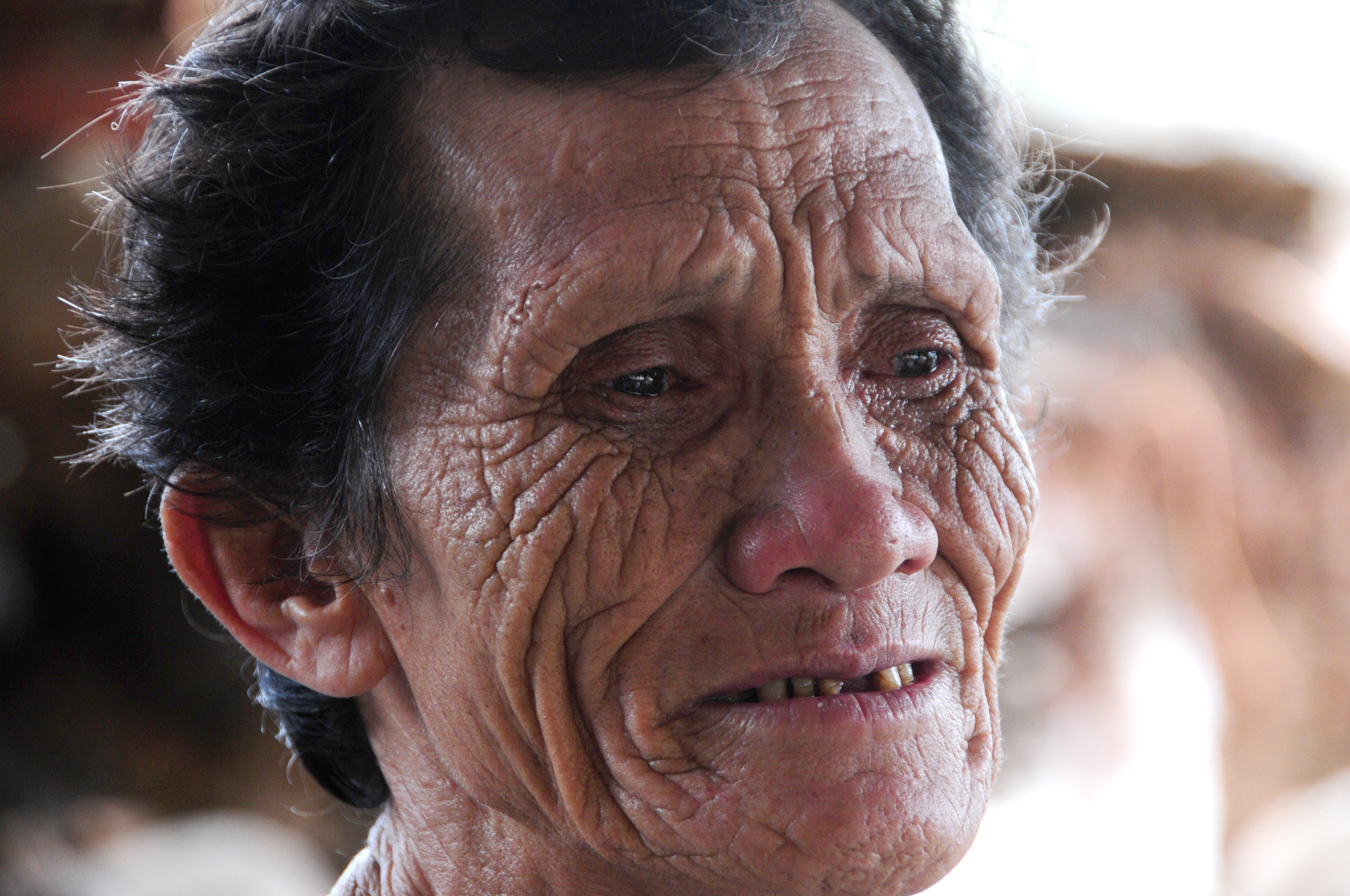 中部地区部队在一个月内两次帮助民众渡过特大洪水