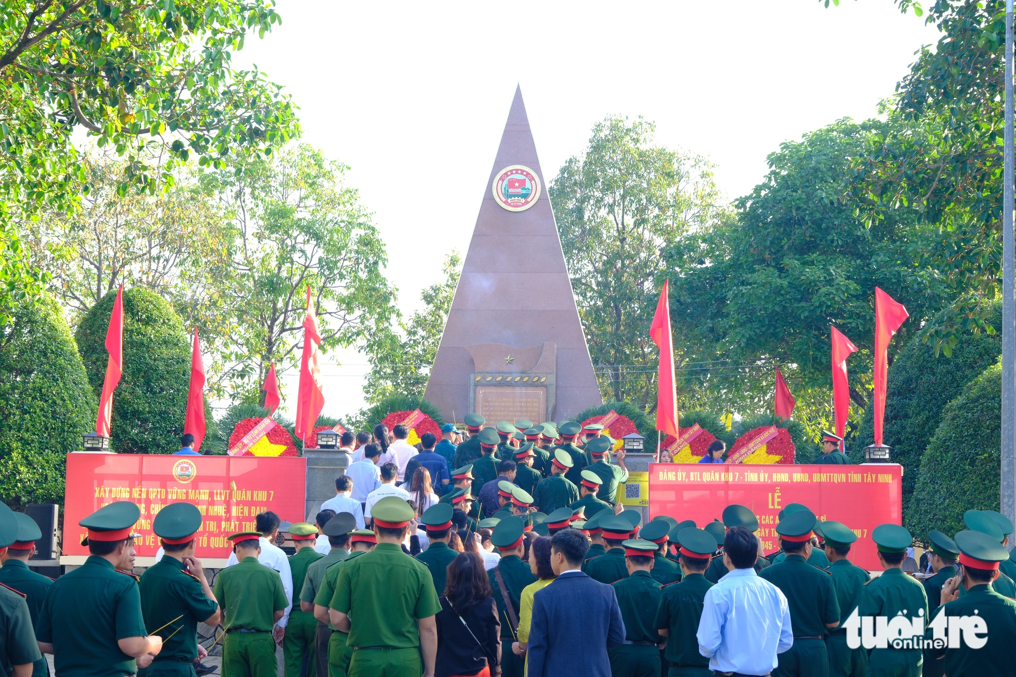 庆祝第七军区成立80周年之际，69栋边境房屋竣工