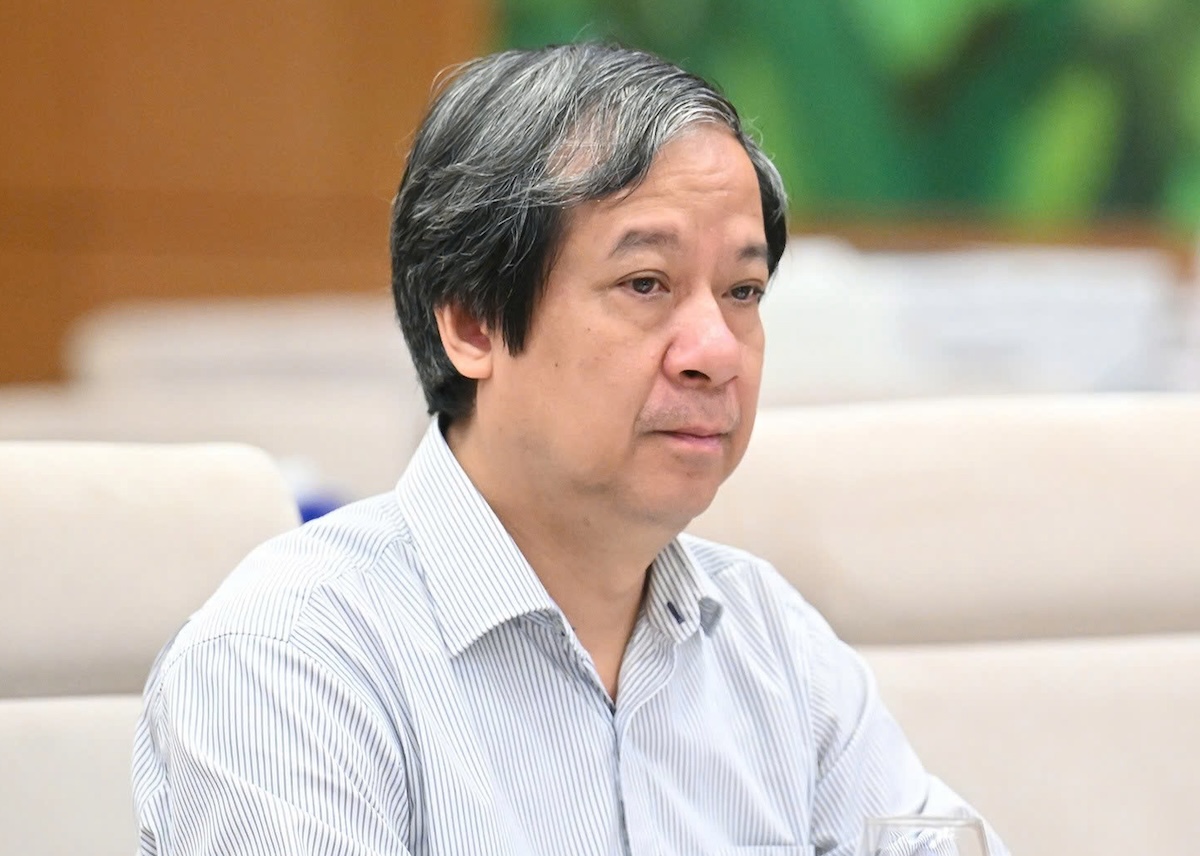 教育部长阮金山解释禁止教师为正课学生补课的原因