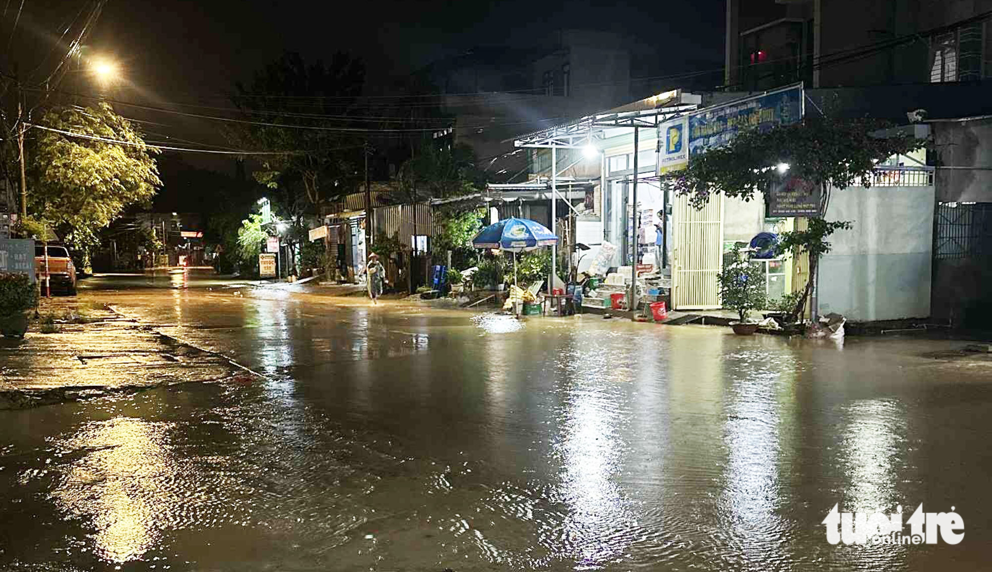 武嘉河和秋盆河洪水再次上涨，一些低洼地区被淹没