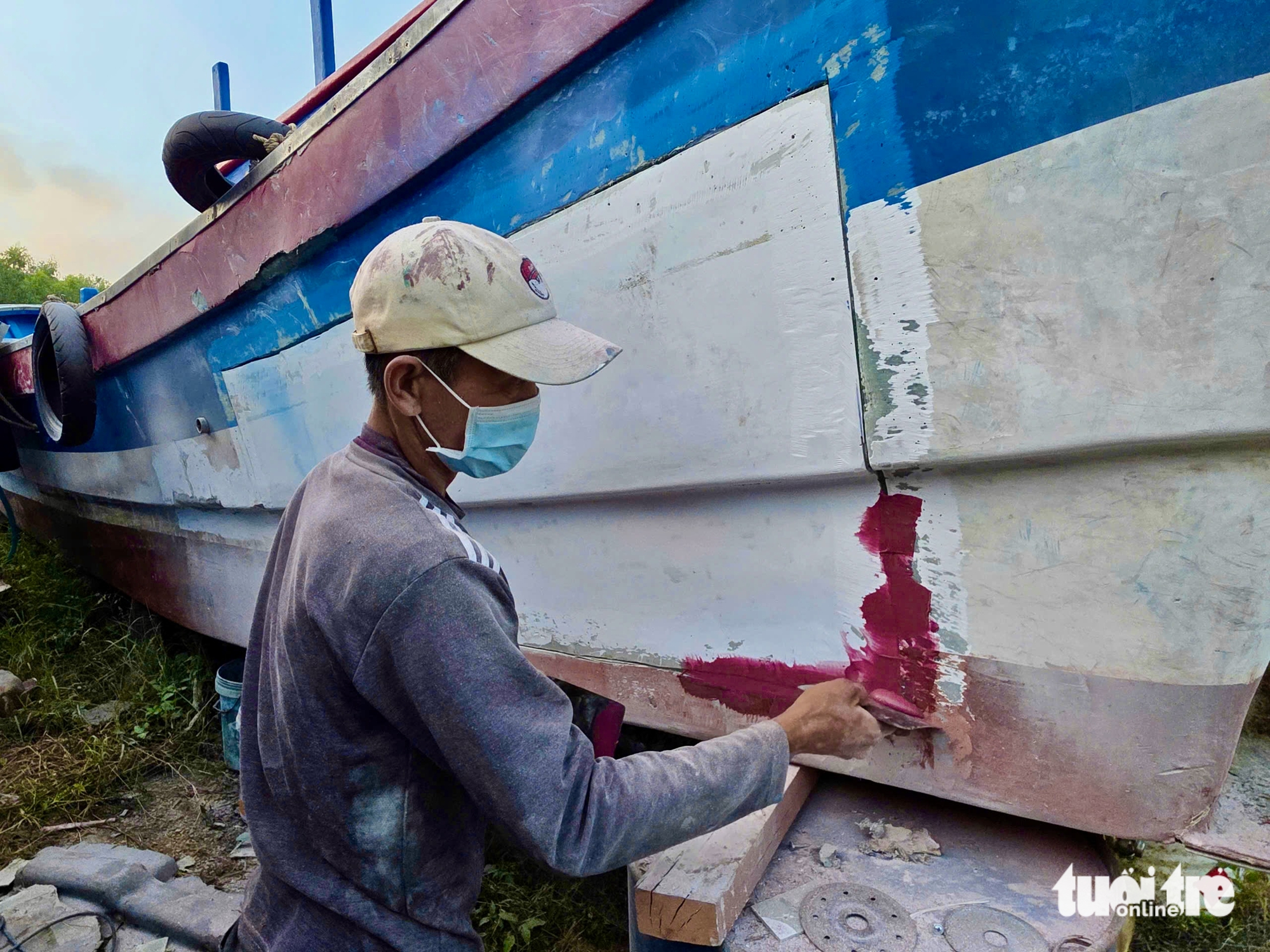 第13号台风后修船竞赛：船厂超负荷，船主焦急等待出海日