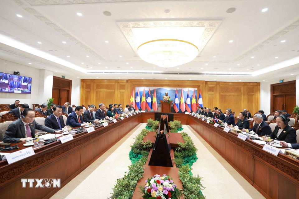 总书记苏林会见老挝国会主席