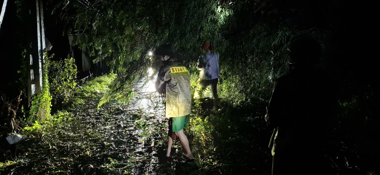 台风Kalmaegi在多地造成严重损失