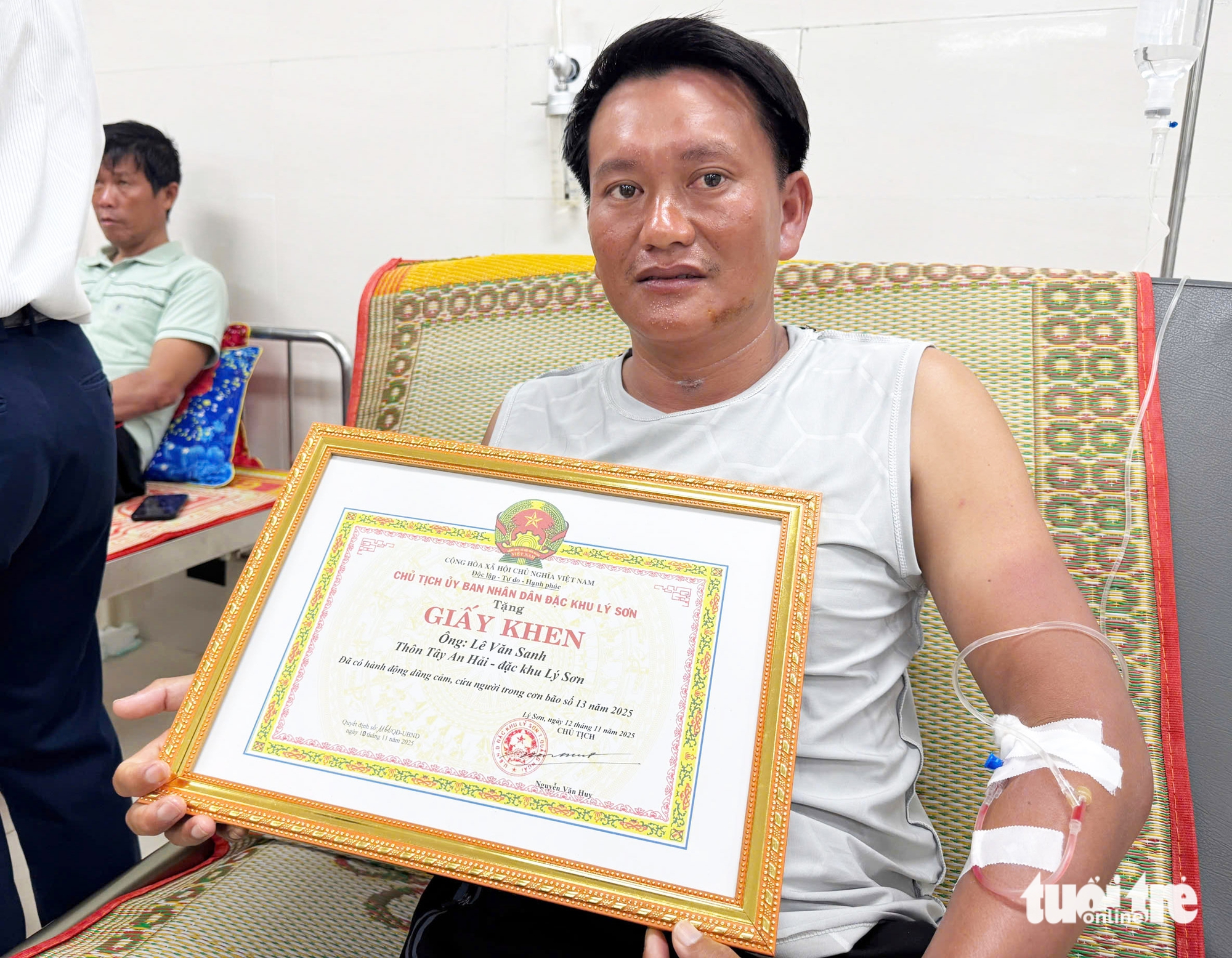 李山主席：在海上漂流超过48小时后幸存是奇迹