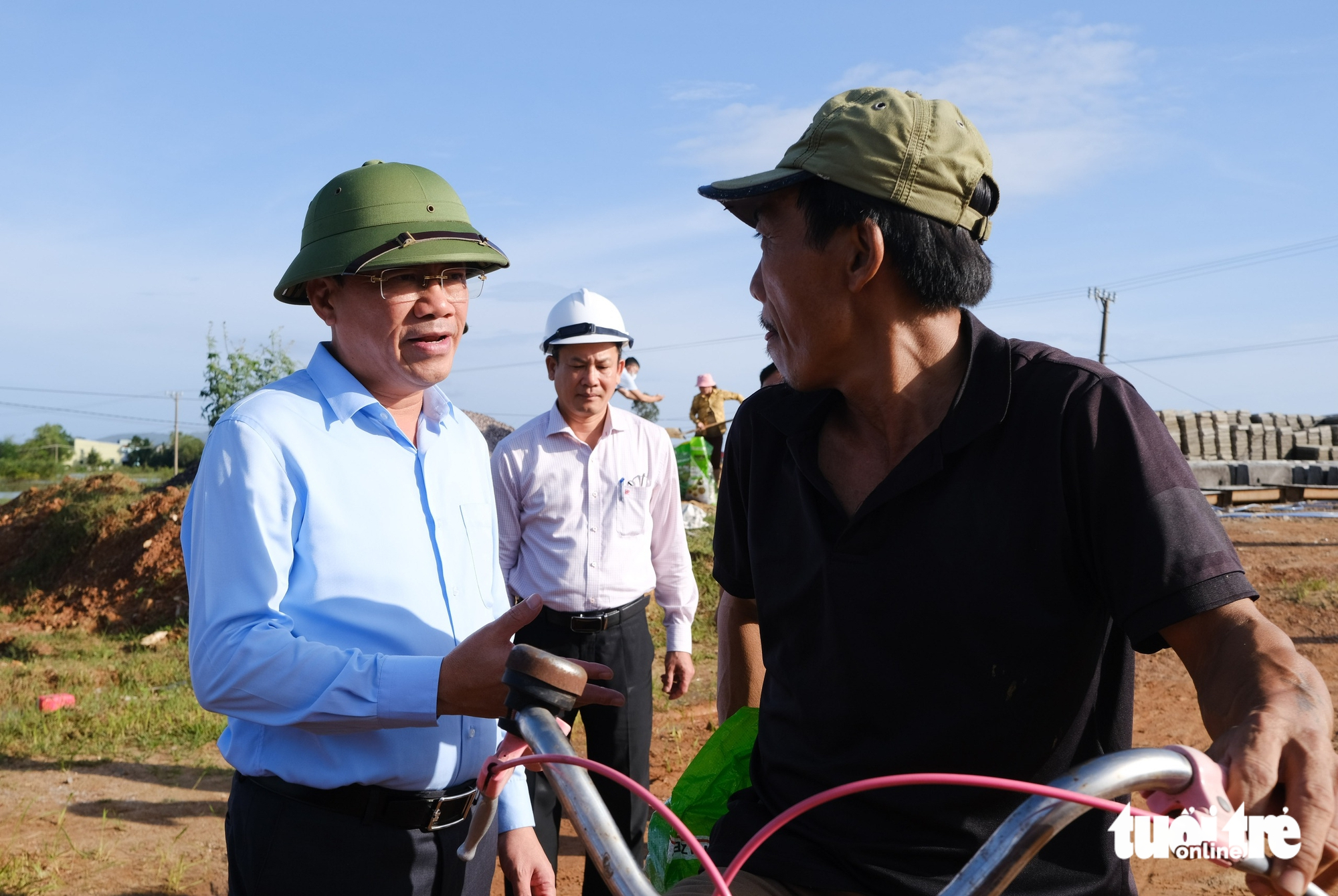 台风卡尔马吉导致房屋倒塌、屋顶掀翻，但人员伤亡较少，原因何在？