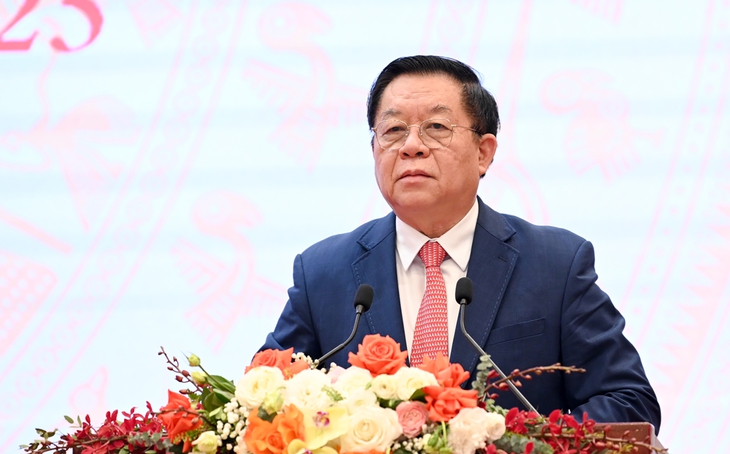 越南革命新闻：思想旗帜助力国家稳步迈入新时代