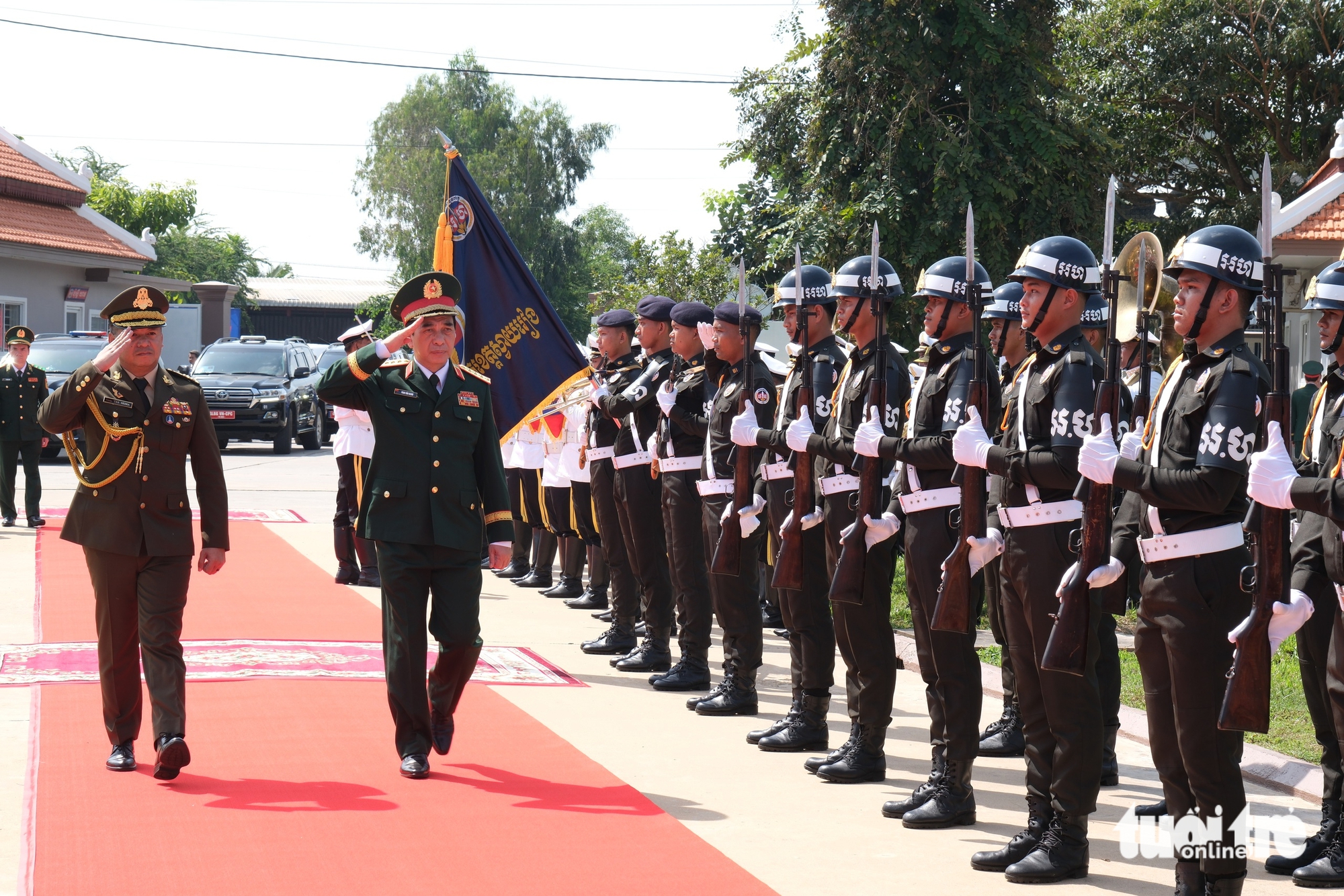 越南国防部支持在柬埔寨开工建设小学