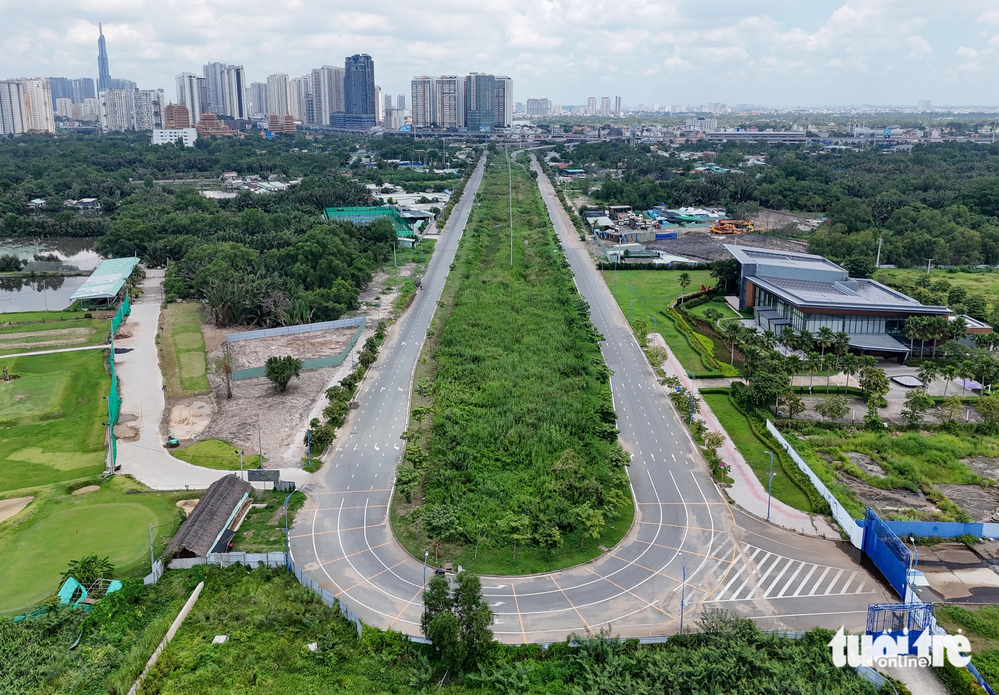 避免安富堵车的新路线：穿越The Global City城区，连接高速公路和吉莱
