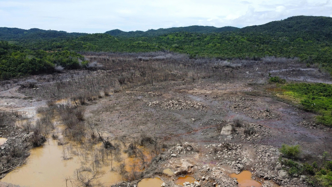 林同省水库破裂，容量90万立方米，无许可证