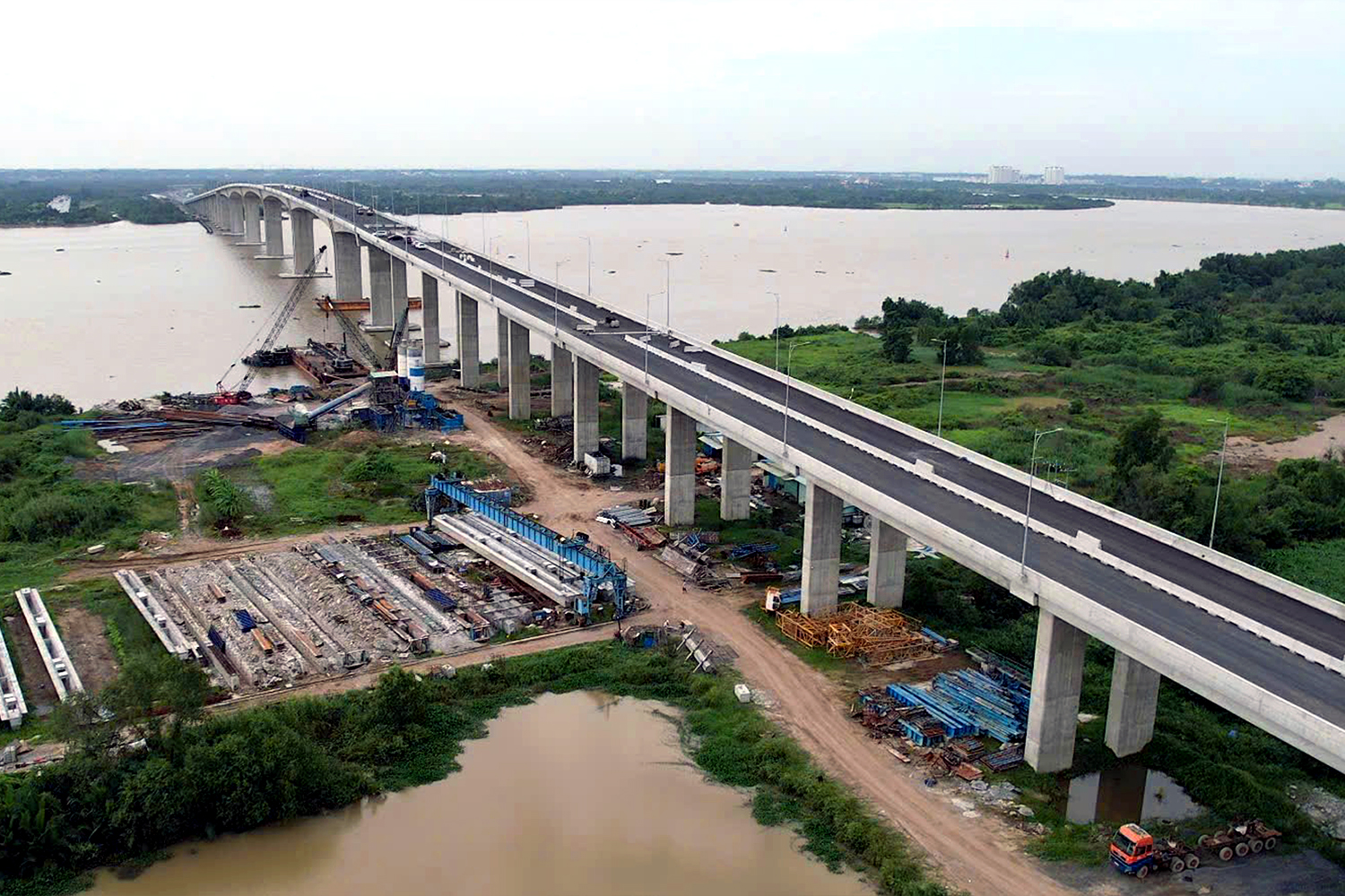 Nhơn Trạch桥必须按政府总理的指示按时通车