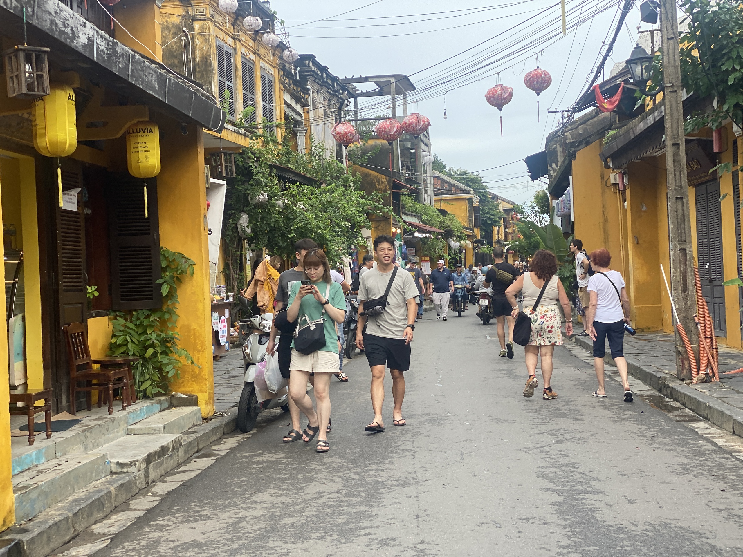 为岘港旅游提出5个新口号，除了'宜居'还有'平安幸福之城'