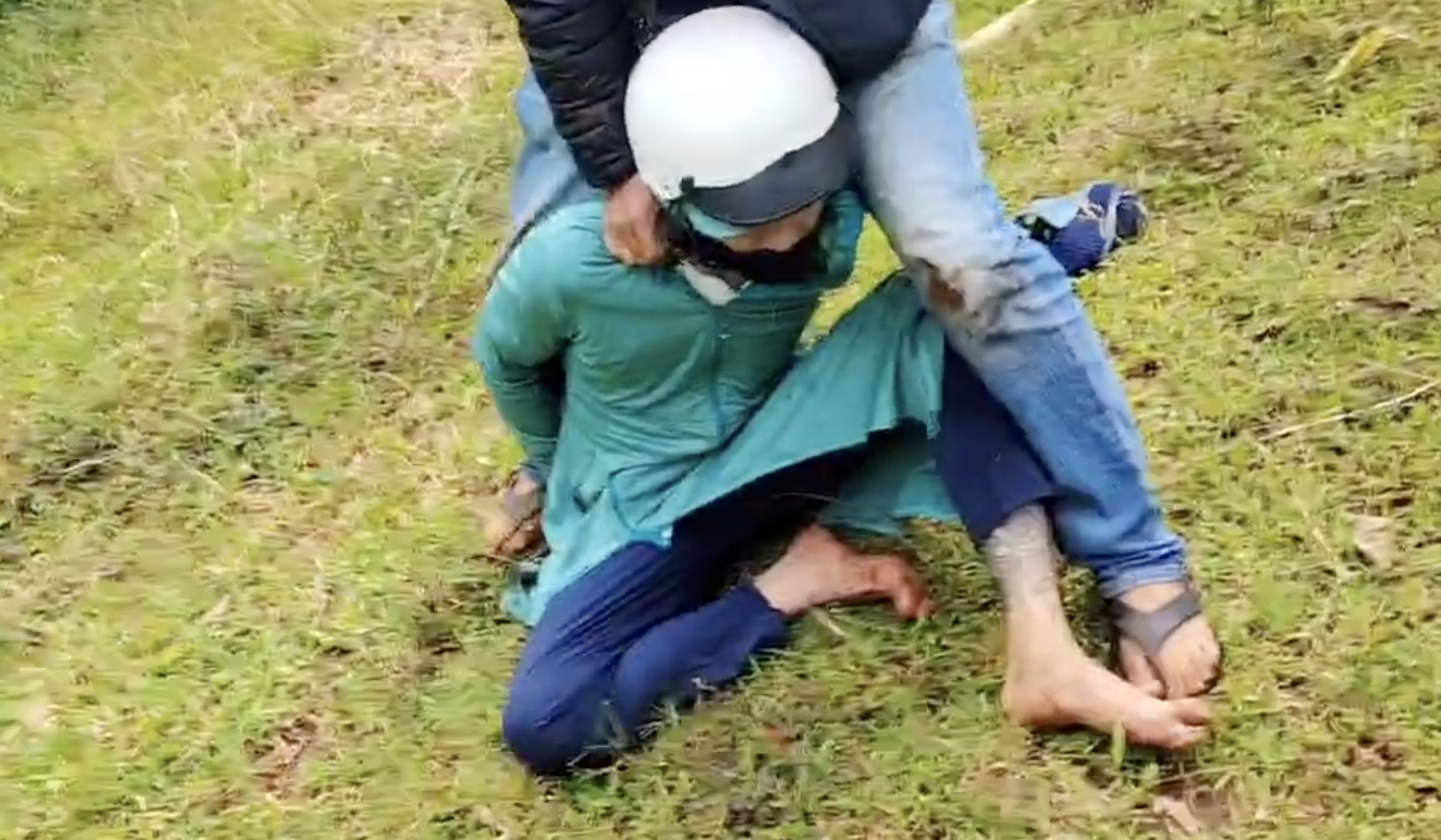 起诉并临时拘留达克拉克惨案肇事者