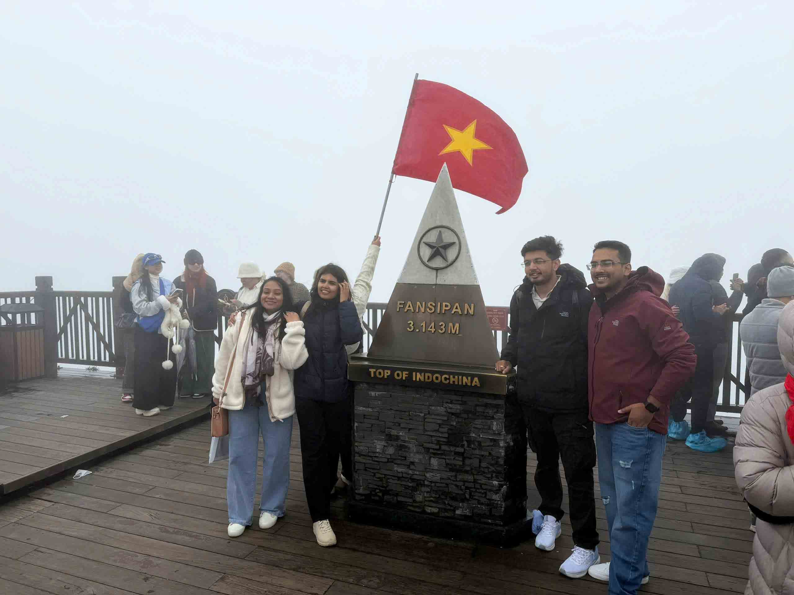 旅游业在风雨中加速发展
