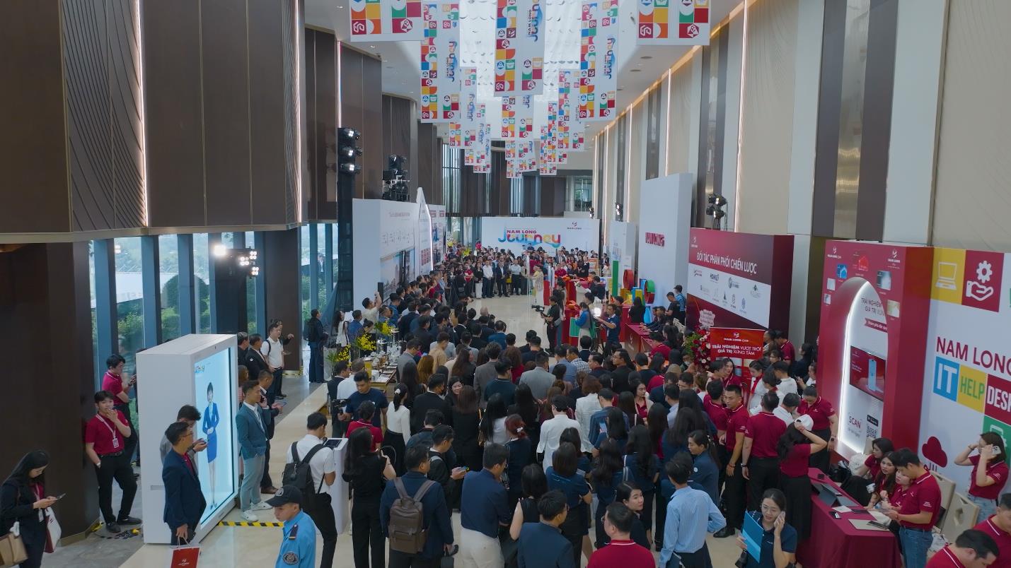 南龙之旅2025：首日爆发，吸引超过1000名参观者