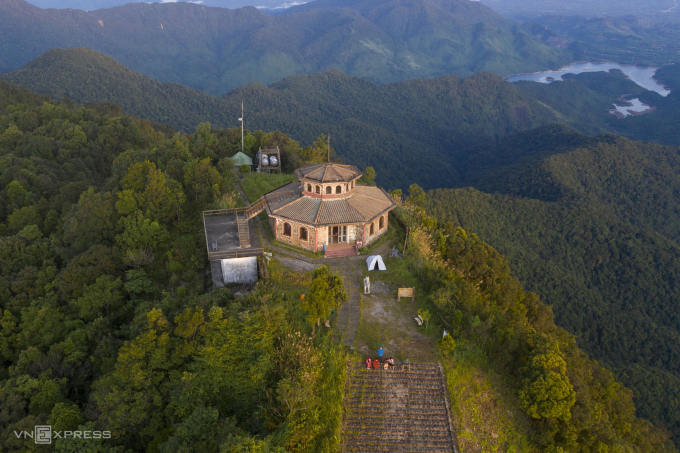 为什么白马峰是世界雨极？