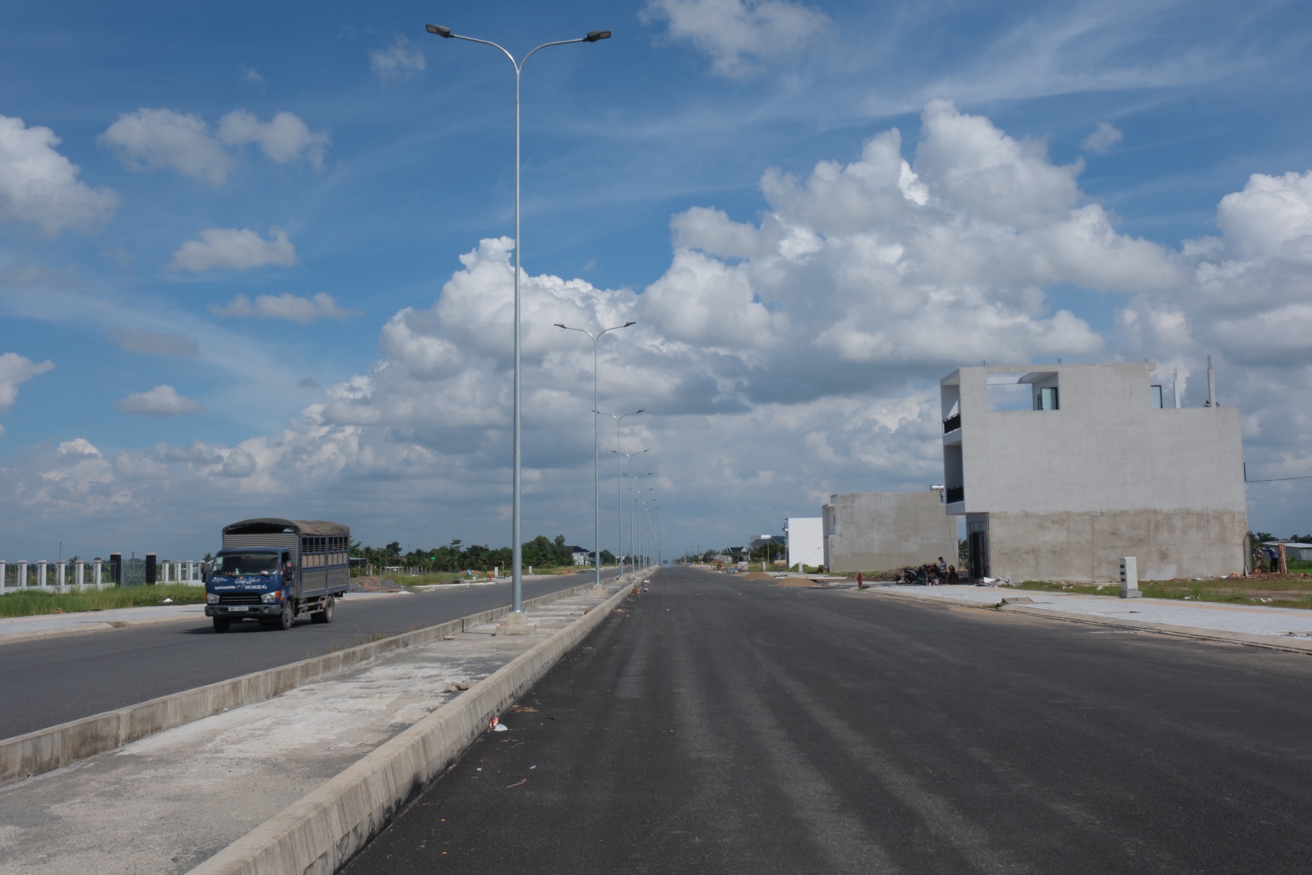 西宁万亿公路即将通车，等待连接胡志明市西北新开路