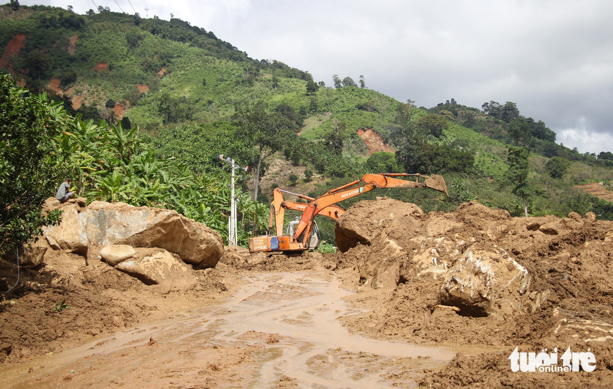 庆和省继续宣布紧急状态以修复8条主干道