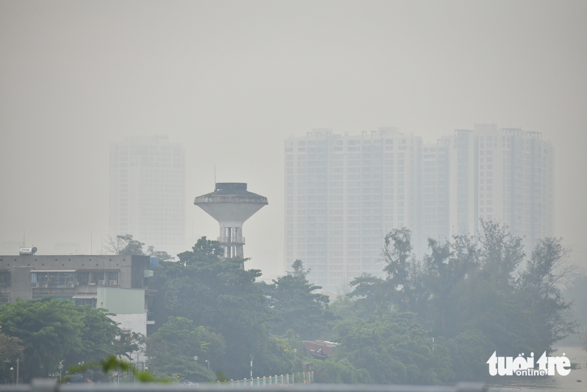 今天早上胡志明市雾气弥漫