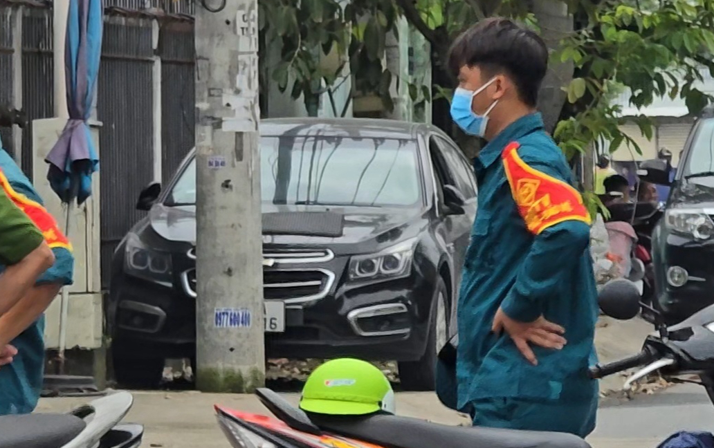 女孩尸体在车中案：车主因车旧未锁门