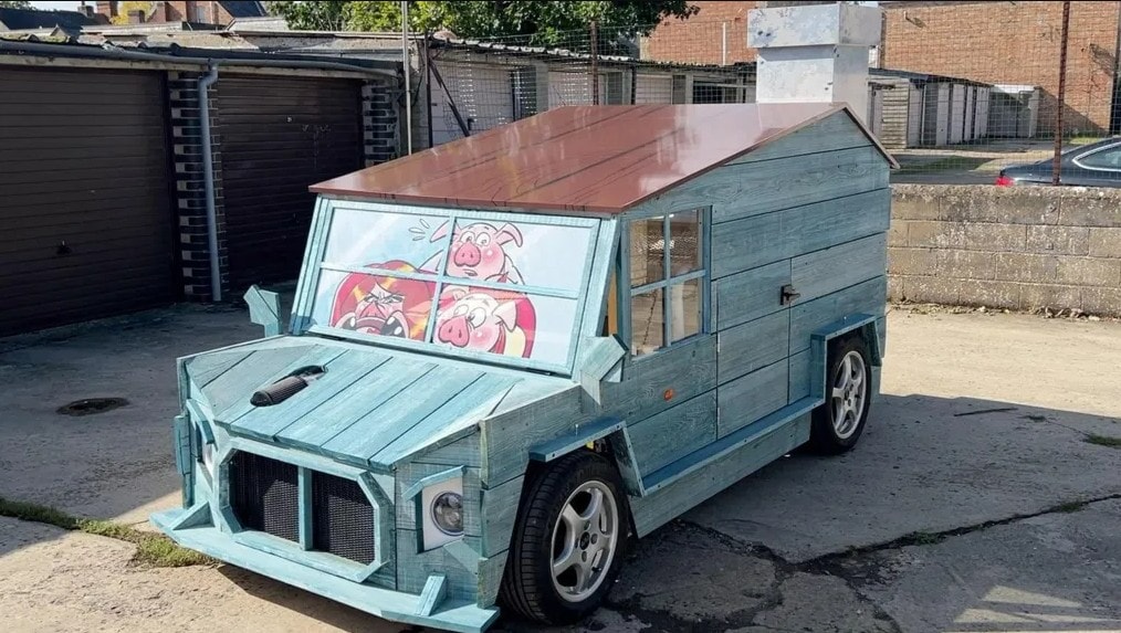 移动房屋打破速度纪录：简陋自建房速度堪比赛车
