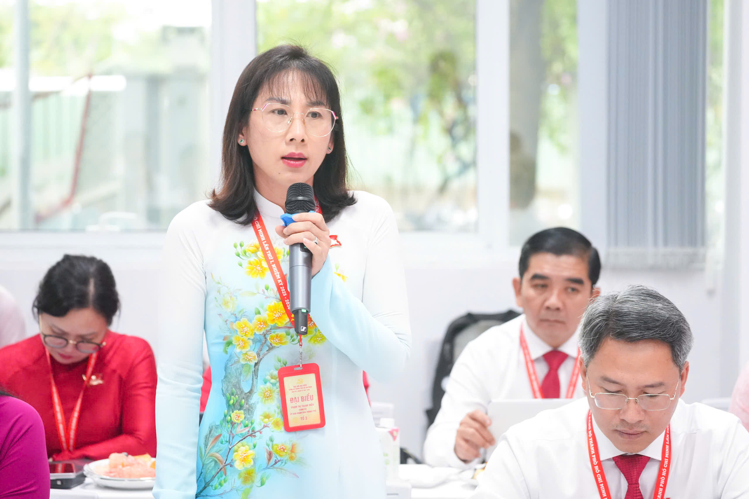 胡志明市党代会：城市专业干部缺口很小但分配不均