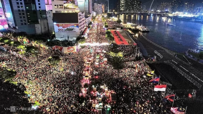 胡志明市建设连接阮惠步行街与白藤码头的步行桥