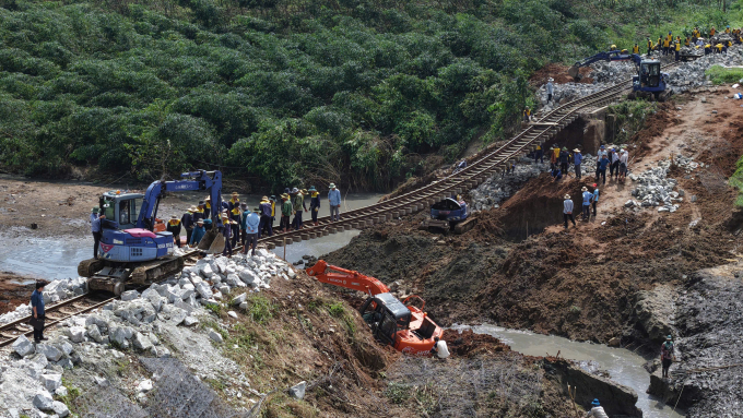 南北铁路在因台风损坏4天后恢复通车