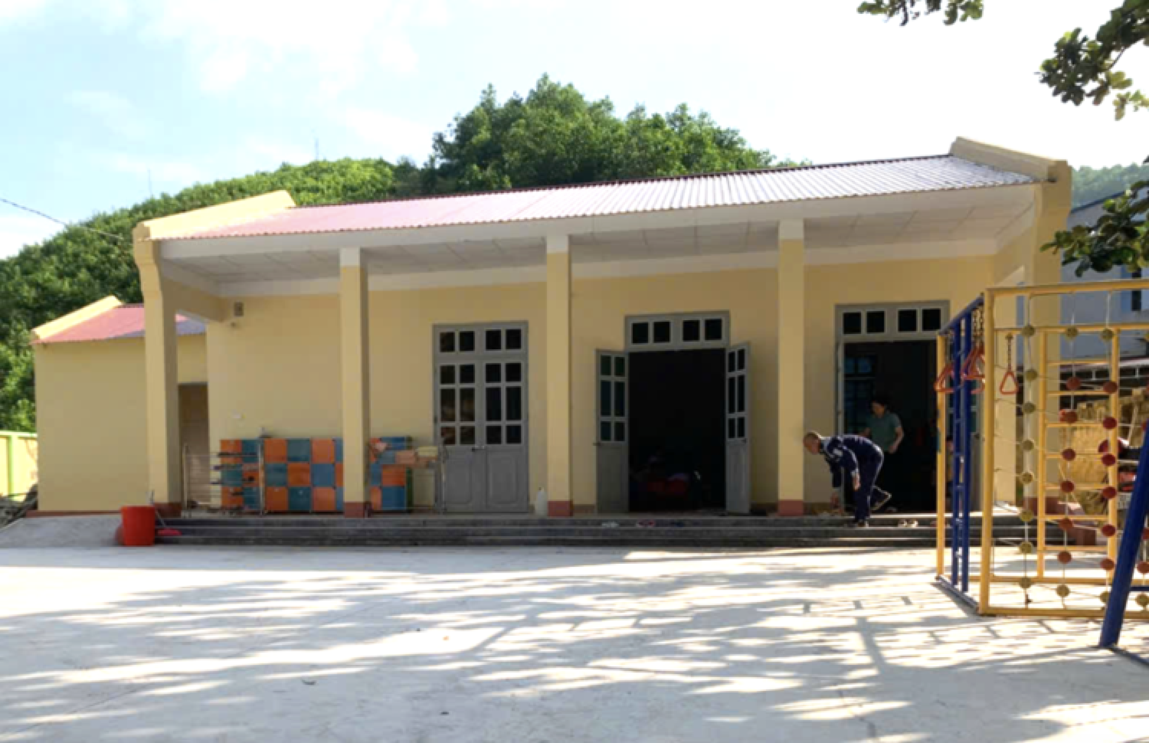 为宣光省学生新建学校落成