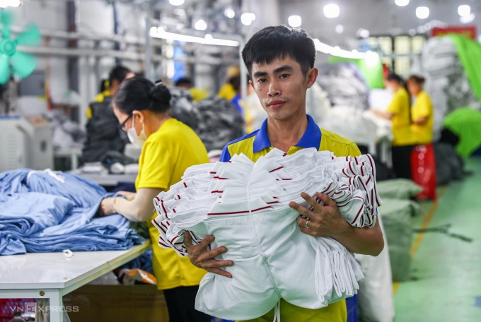 一座桥之隔，最低工资相差28%