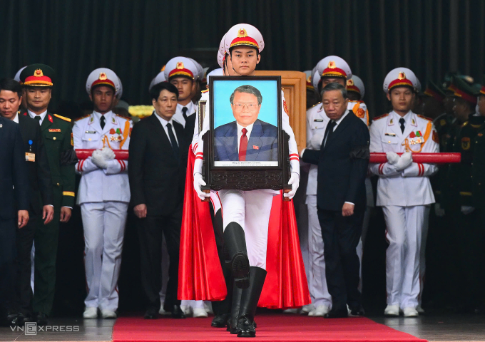 前国家主席陈德良的追悼会