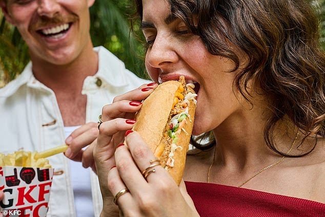 当'巨头'KFC将越南三明治加入菜单时引发的争议