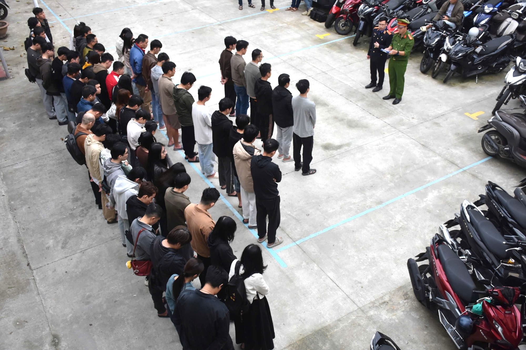 捣毁为柬埔寨合作伙伴招募63人开发赌博网站的‘科技公司’