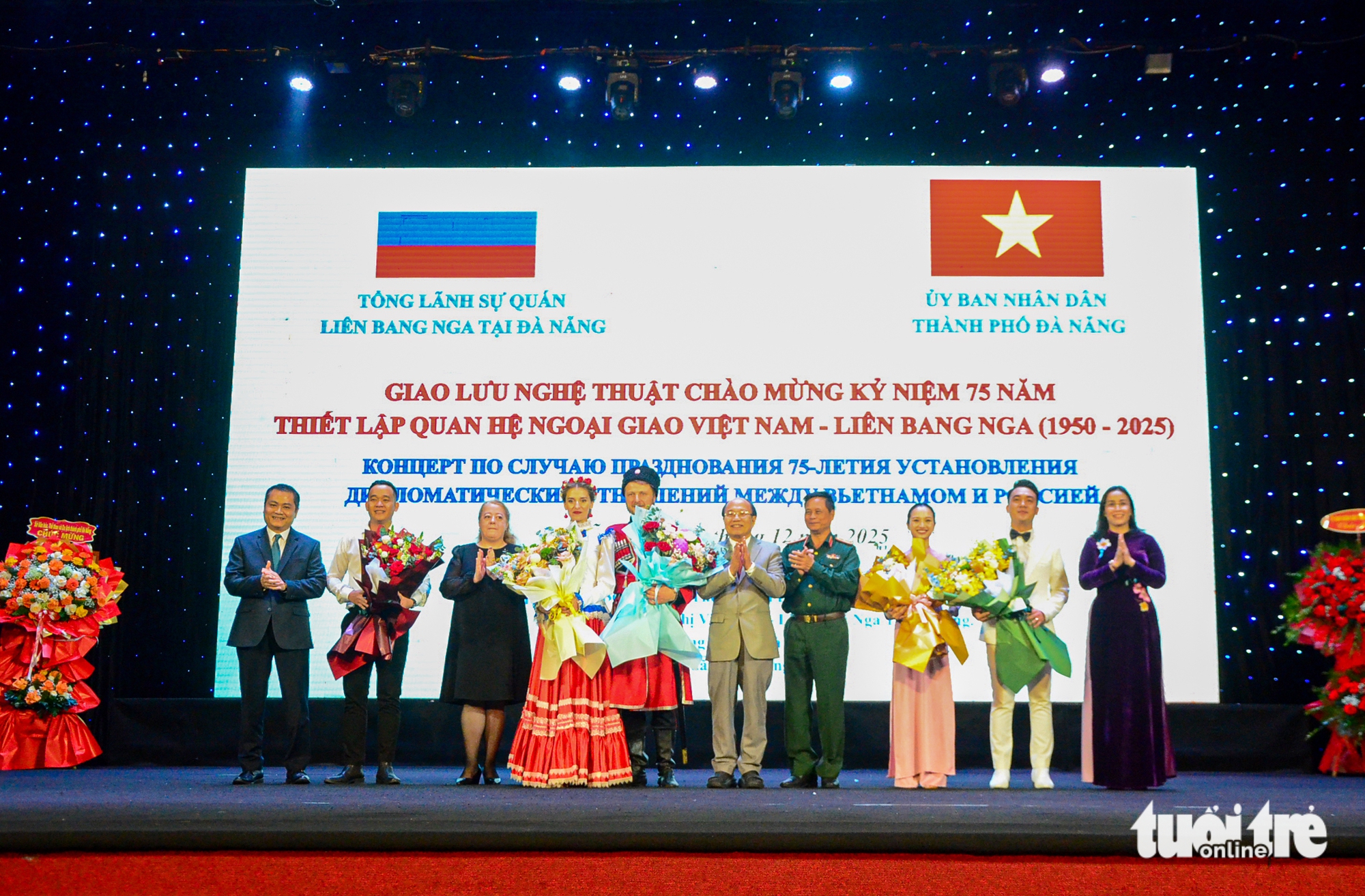 庆祝越俄建交75周年艺术交流晚会温暖举行