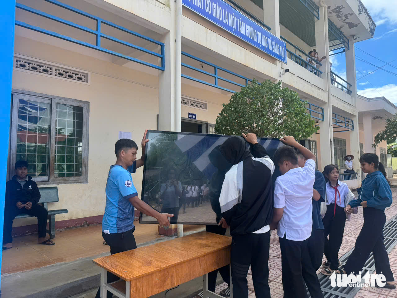 得乐省边境学校准备特别开学典礼