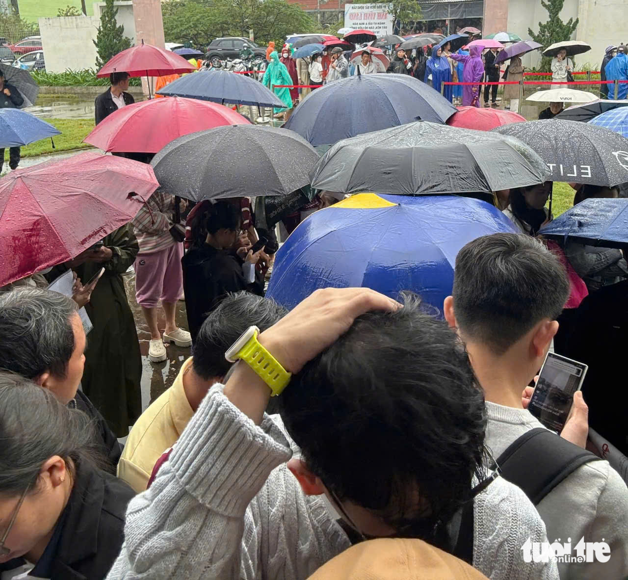 社会住房抽签惊心动魄，'1比17'如同彩票