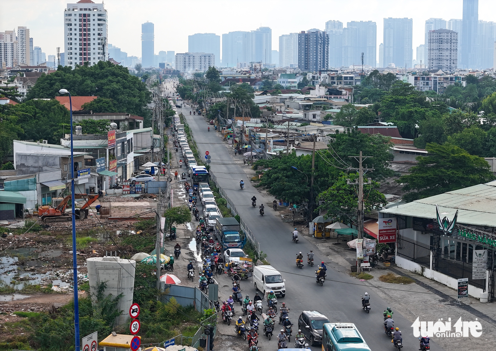 安富立交全景：胡志明市东部门户进度缓慢