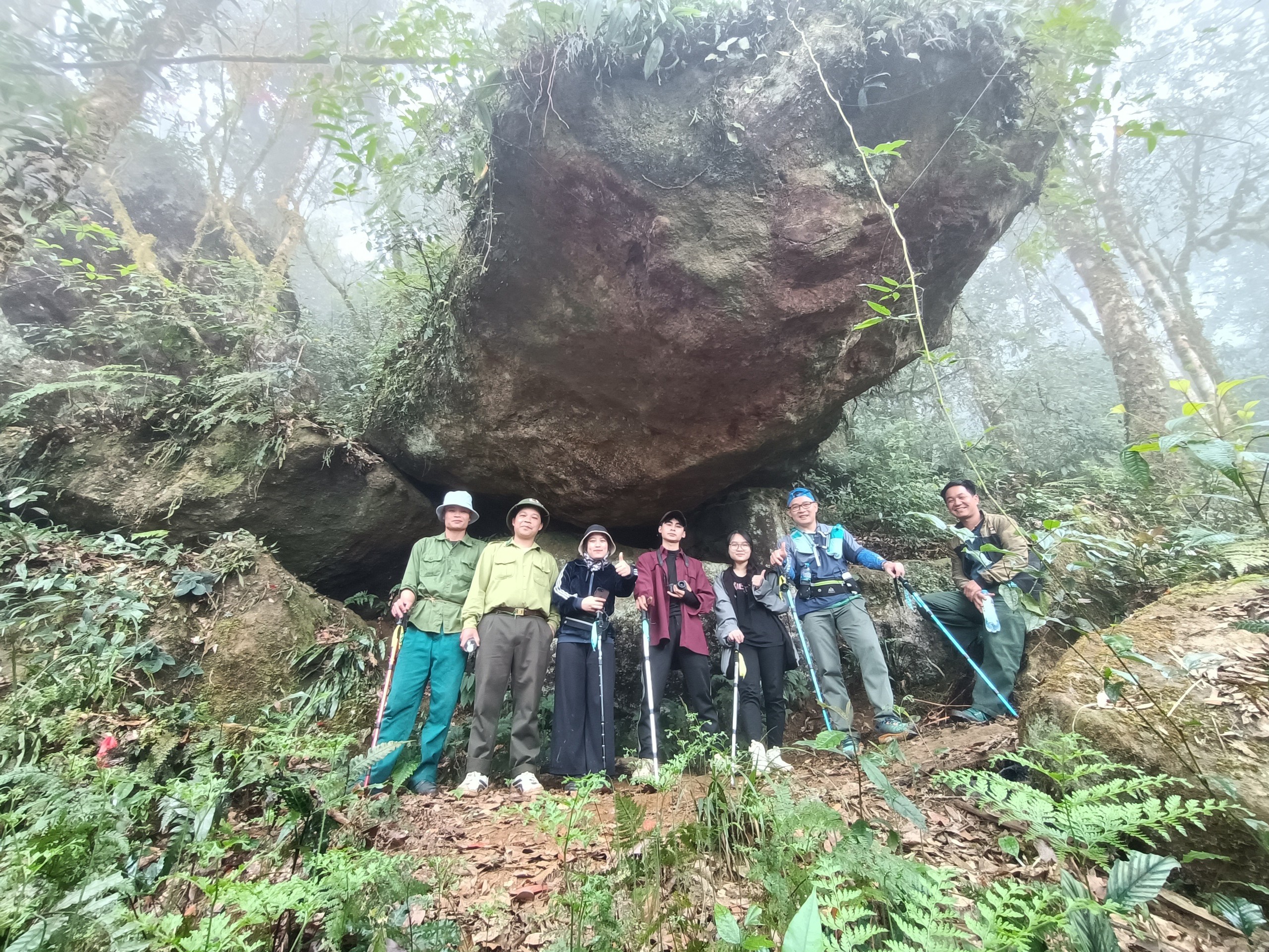 开通征服Pù Luông峰线路，吸引喜爱冒险旅游的游客来到Thanh地区