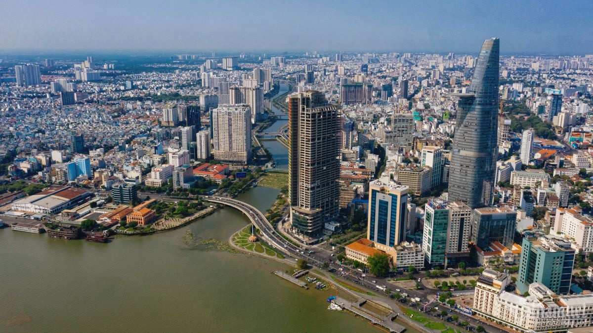 Văn Phú 扩大发展进入南部市场