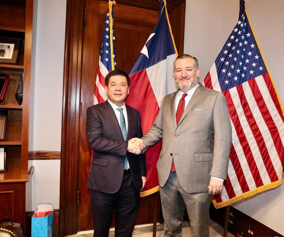 工商部长会见美国参议员提议推动平衡利益的谈判