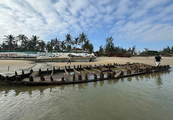 在会安海域发现古船残骸