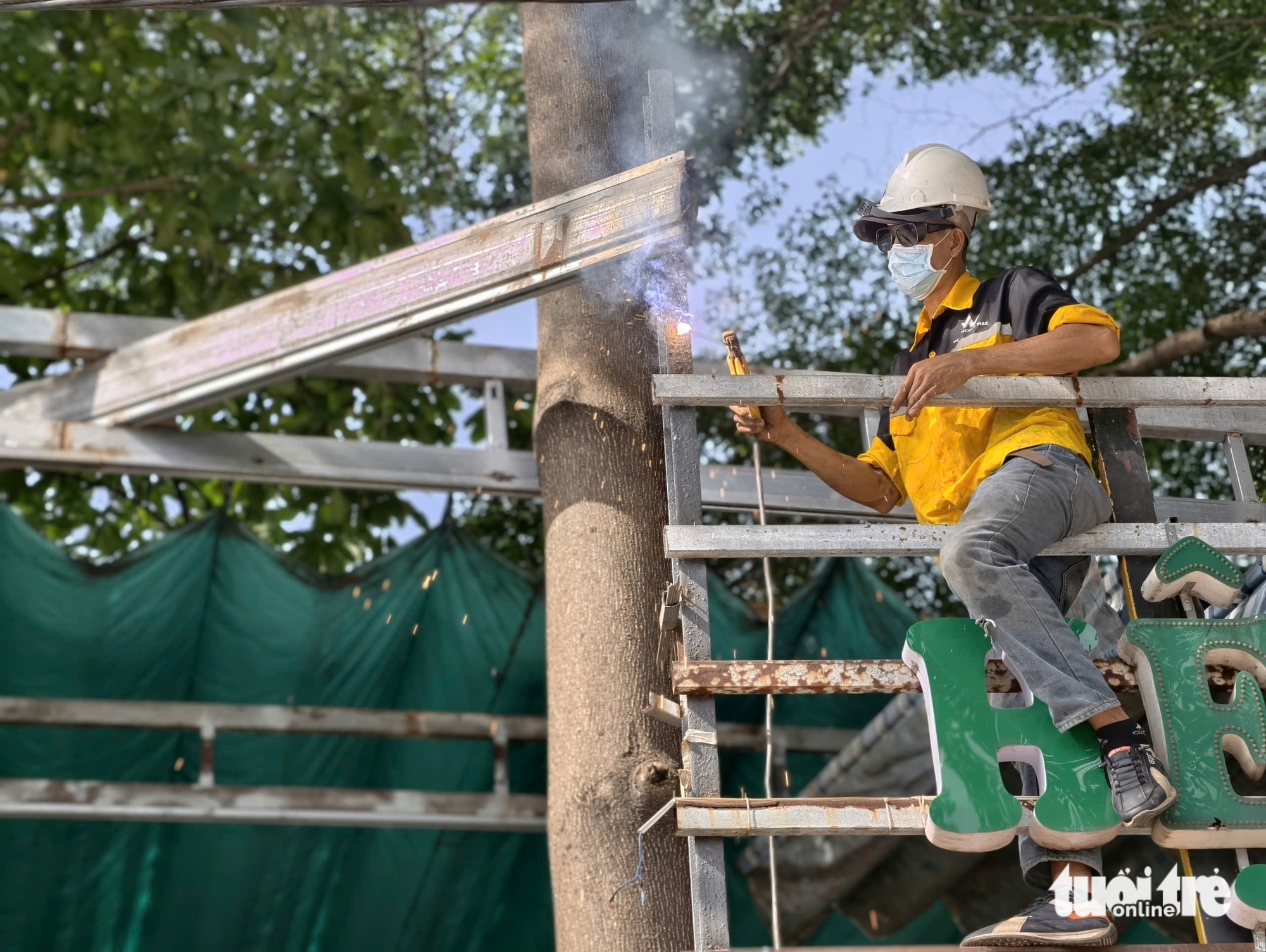 胡志明市平新区拆除52处侵占人行道的建筑