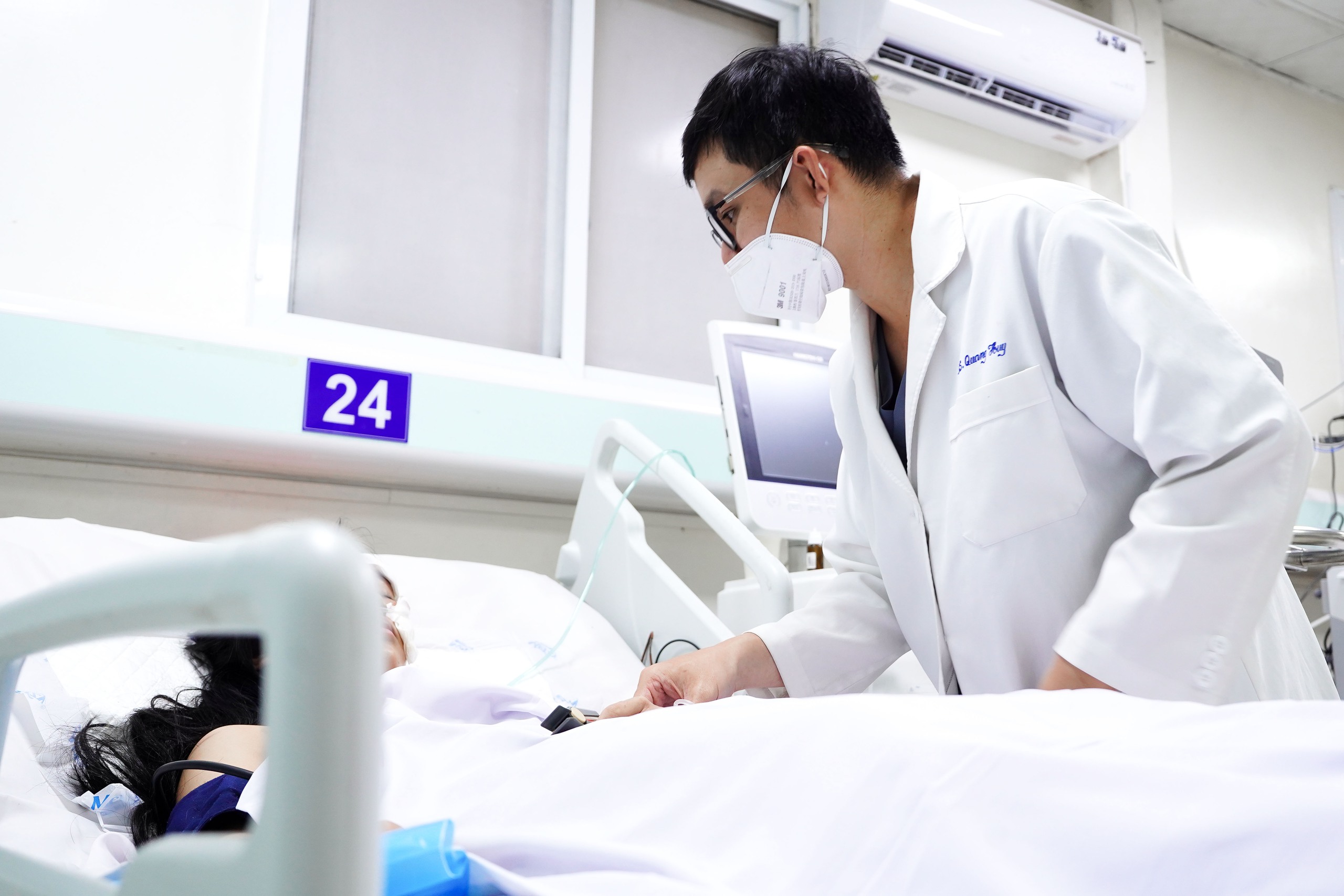 胡志明市螺蛳粉店火灾中两名患者的健康状况已稳定