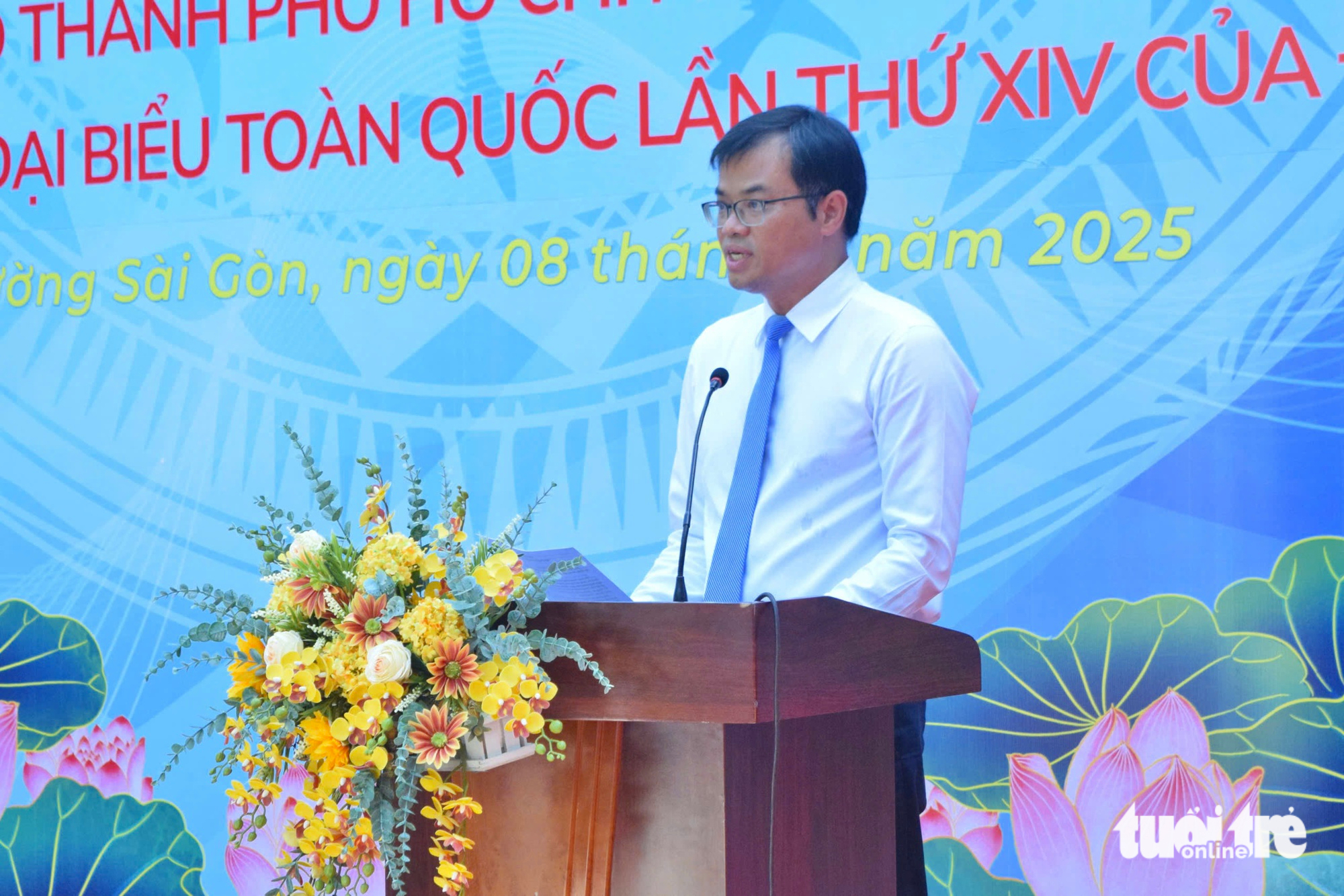 西贡区实施54项重点竞赛工程，迎接100天党代会