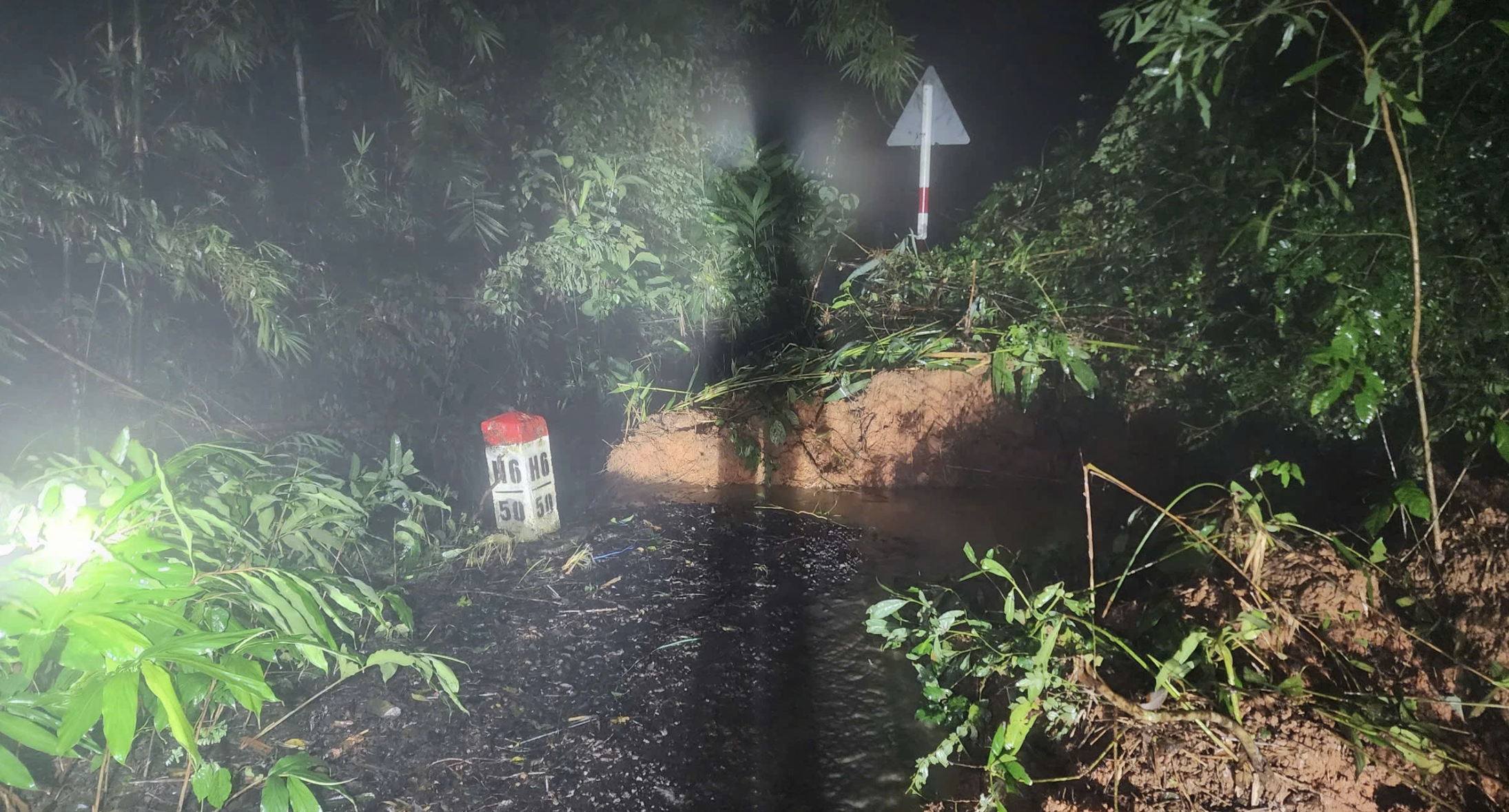 嘉北山体滑坡：被困人员全部安全