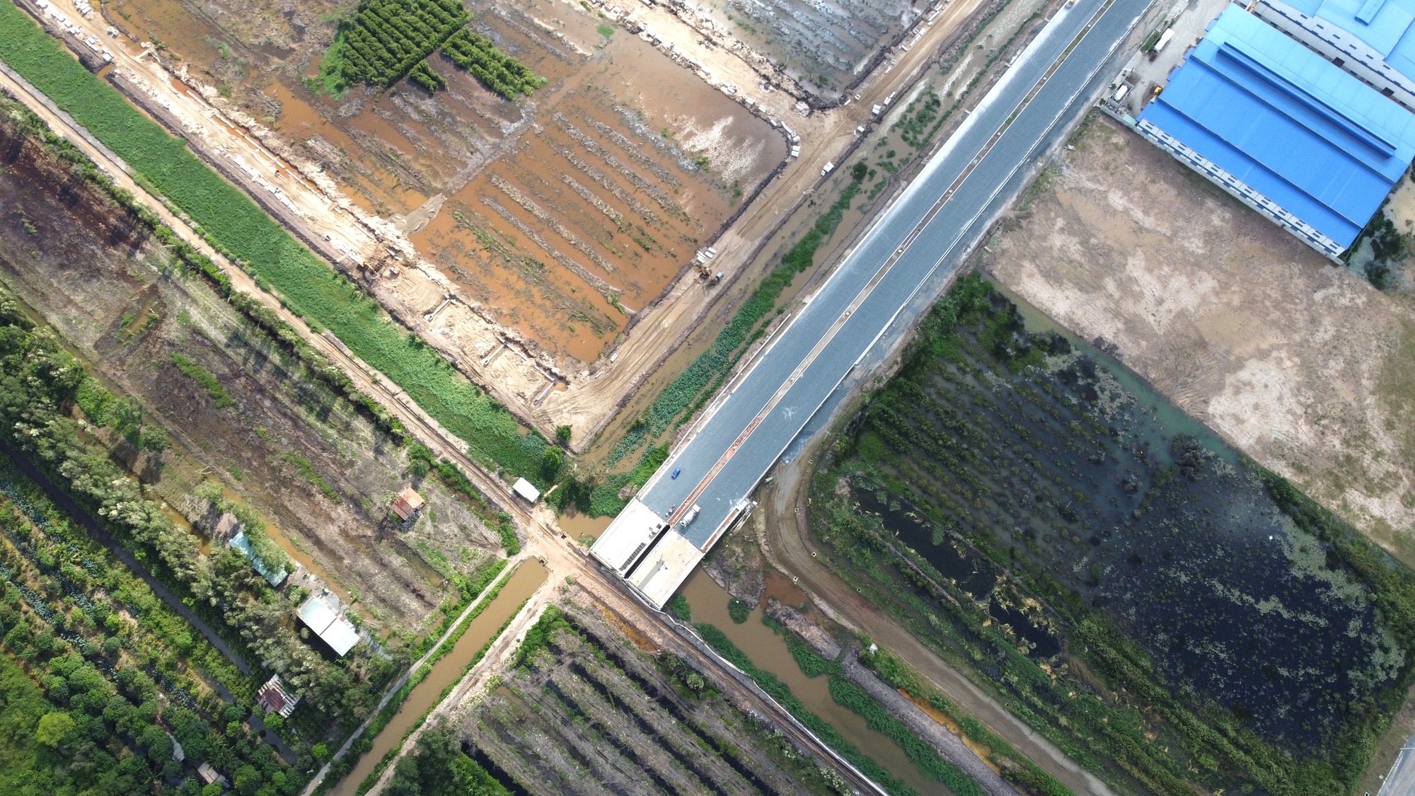 西宁万亿公路即将通车，等待连接胡志明市西北新开路