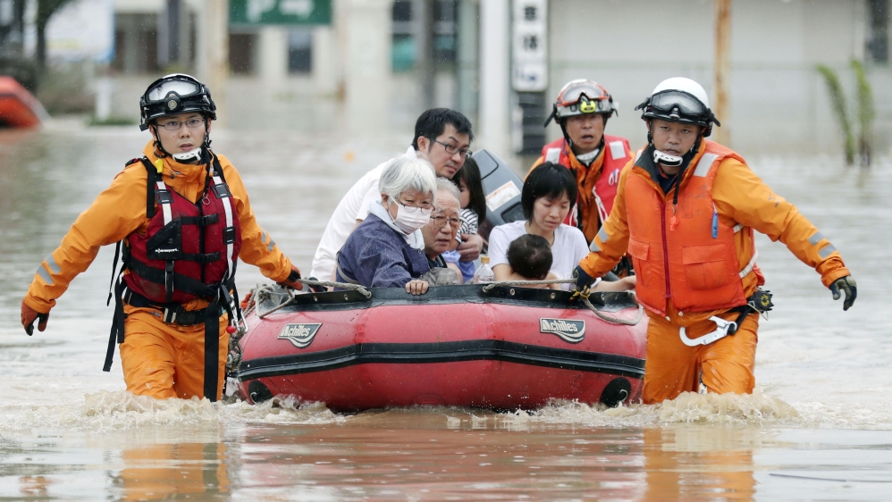 日本和泰国在自然灾害前向民众发出早期预警的方式